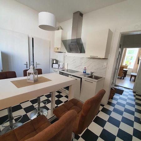 Husum Zentrum Bis 5 Personen Екстериор снимка
