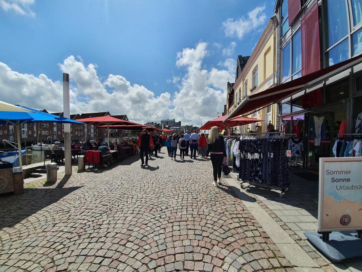 Husum Zentrum Bis 5 Personen Екстериор снимка