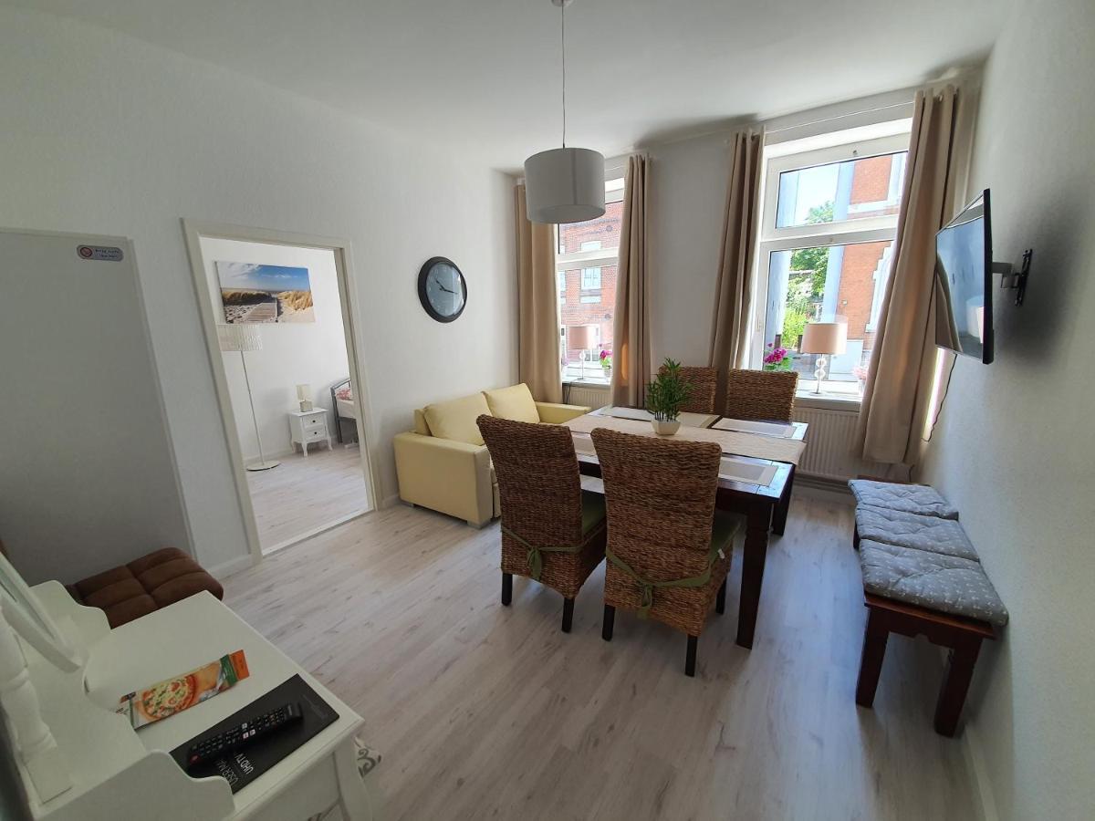 Husum Zentrum Bis 5 Personen Екстериор снимка